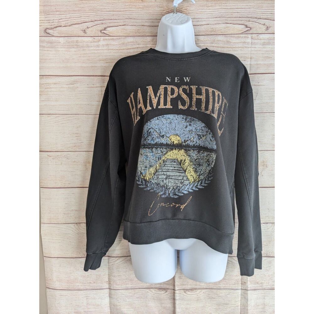 Forever 21 NH Sweatshirt Women's MEDIUM Pullover Long Sleeve Crew Neck - Black